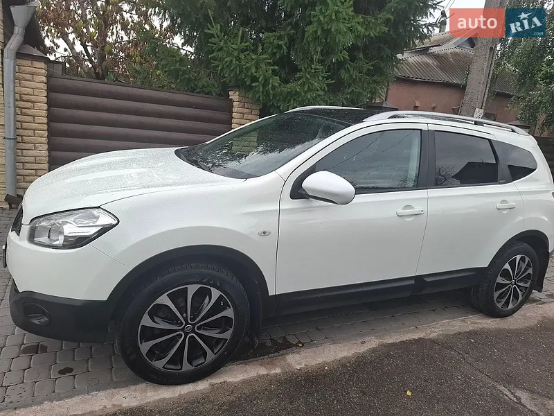 Nissan Qashqai+2