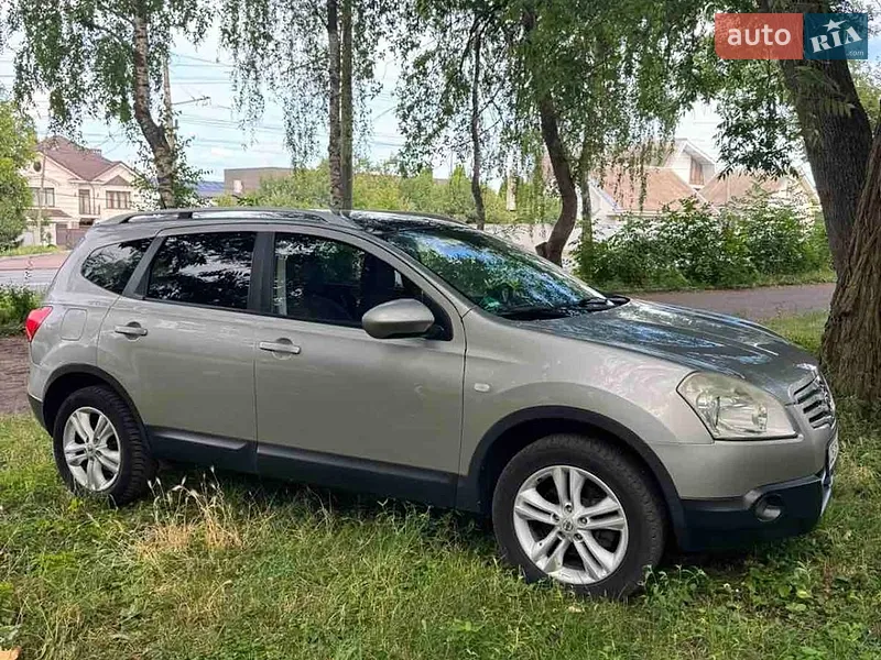 Nissan Qashqai+2