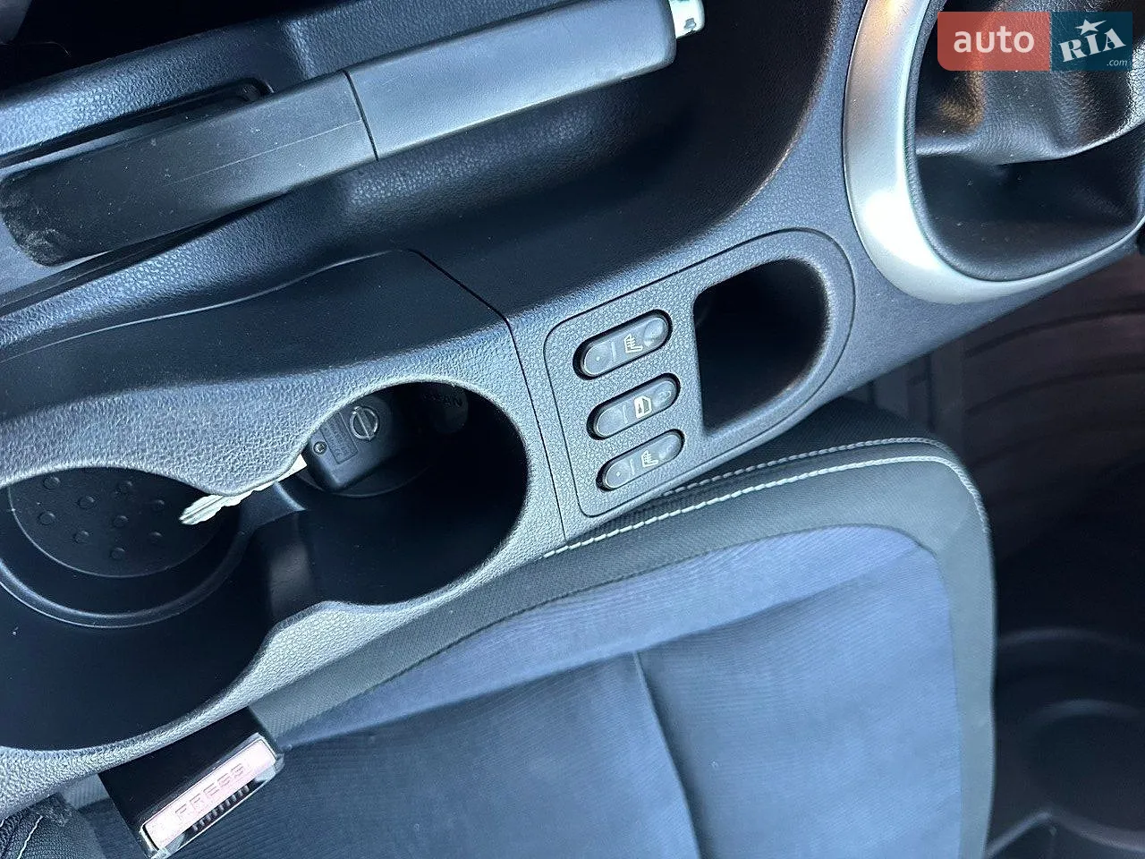 2010 Nissan Qashqai+2 - мініатюра 9