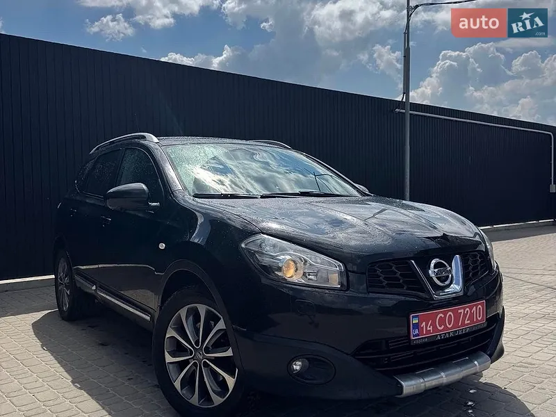 Nissan Qashqai+2 2012