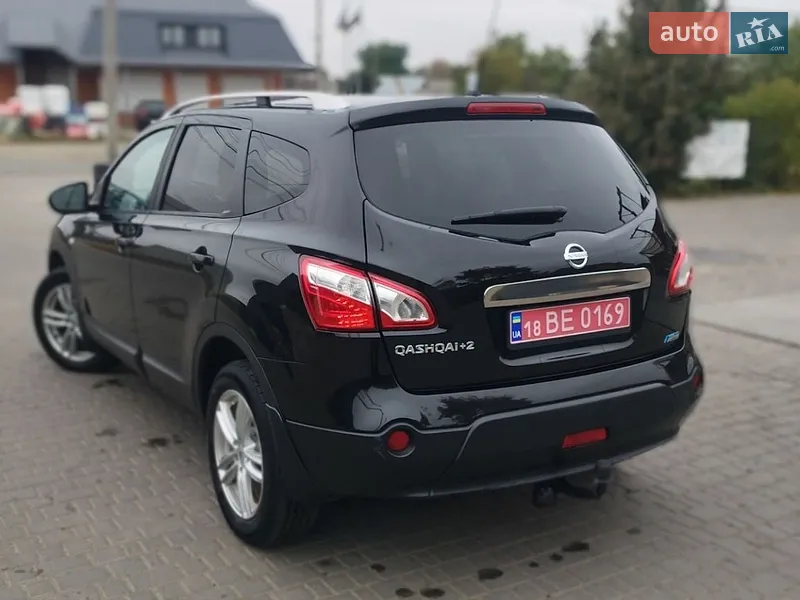 Nissan Qashqai+2