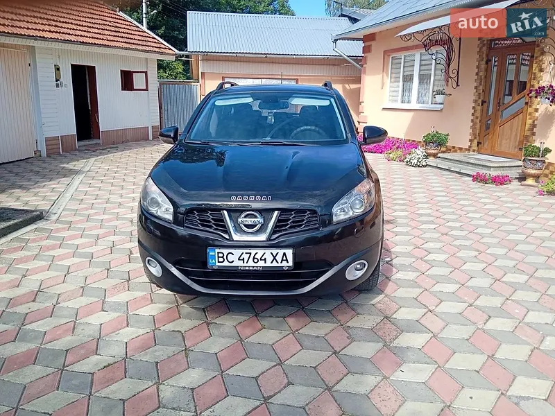 Nissan Qashqai+2
