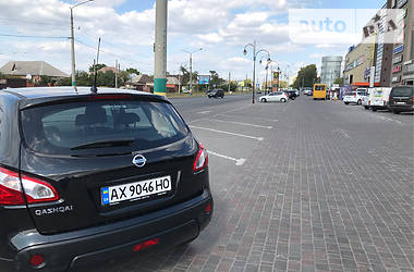 Позашляховик / Кросовер Nissan Qashqai 2013 в Харкові