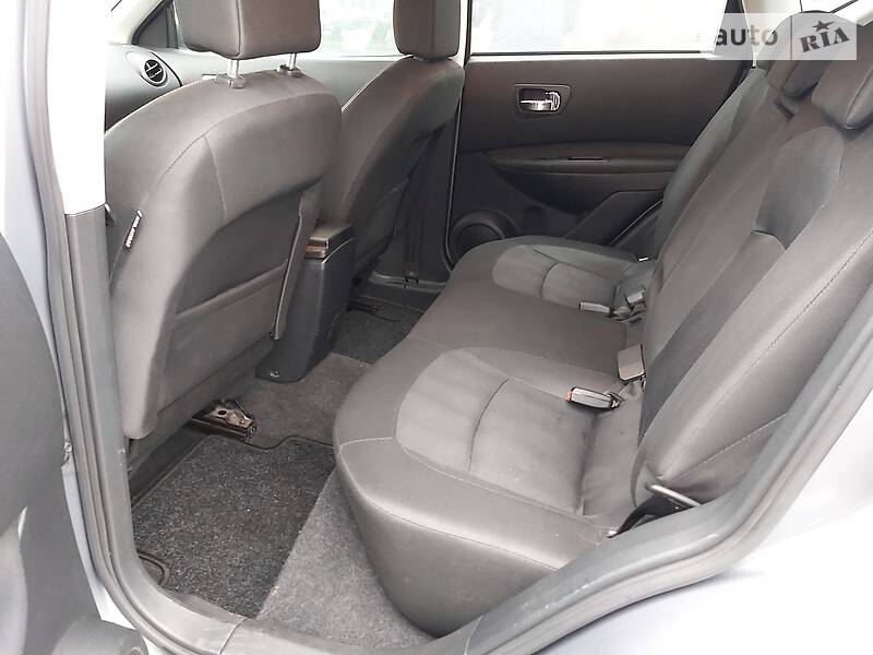 Позашляховик / Кросовер Nissan Qashqai 2011 в Києві