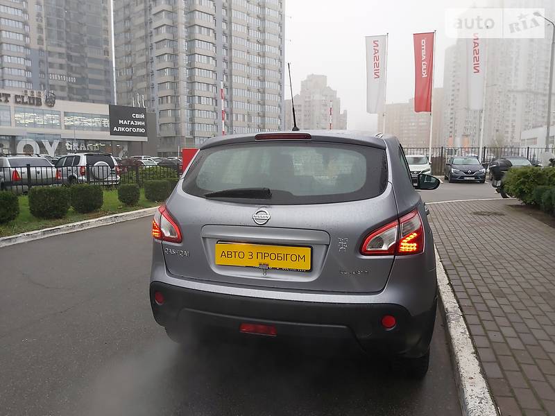 Позашляховик / Кросовер Nissan Qashqai 2011 в Києві