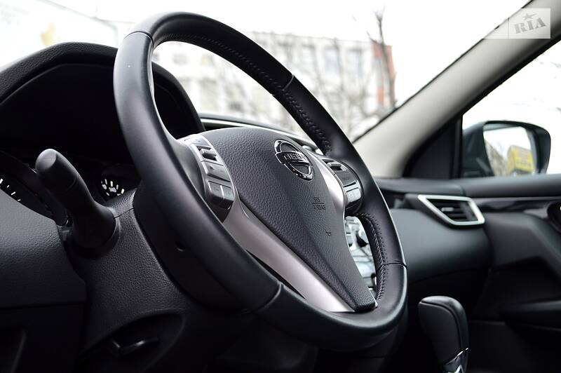 Позашляховик / Кросовер Nissan Qashqai 2016 в Одесі