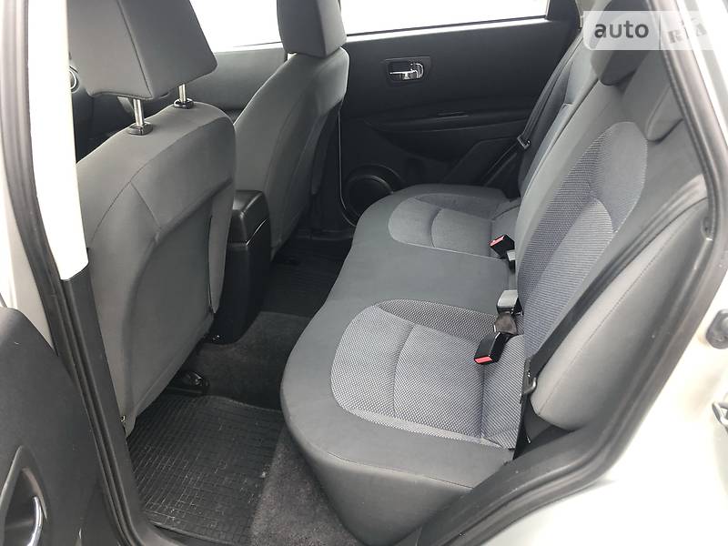 Позашляховик / Кросовер Nissan Qashqai 2008 в Луцьку