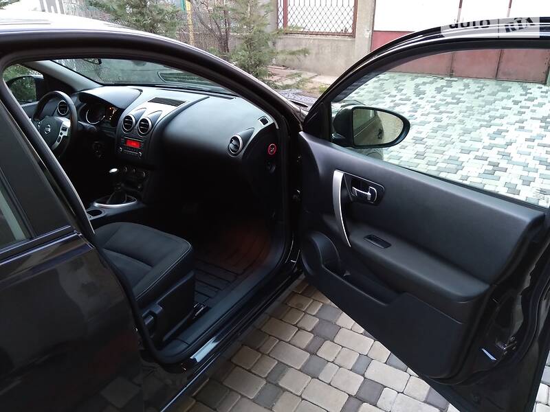 Позашляховик / Кросовер Nissan Qashqai 2011 в Одесі