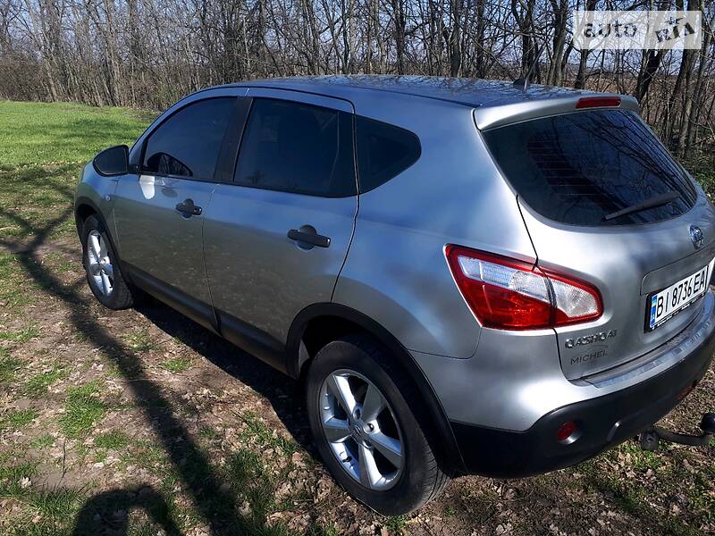 Позашляховик / Кросовер Nissan Qashqai 2011 в Полтаві