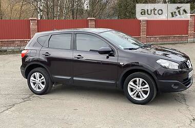 Позашляховик / Кросовер Nissan Qashqai 2011 в 