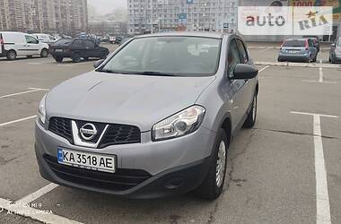 Позашляховик / Кросовер Nissan Qashqai 2011 в Києві