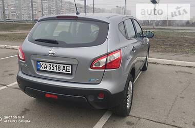 Позашляховик / Кросовер Nissan Qashqai 2011 в Києві