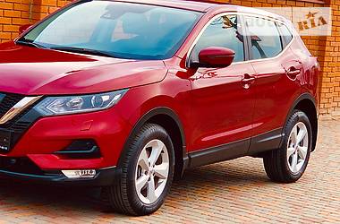 Позашляховик / Кросовер Nissan Qashqai 2018 в 