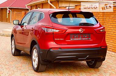 Позашляховик / Кросовер Nissan Qashqai 2018 в 