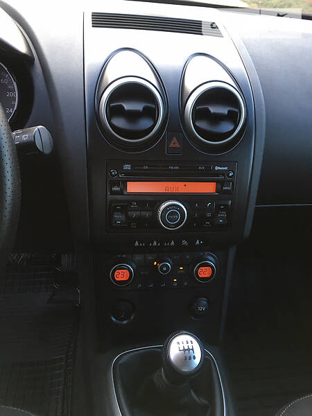 Позашляховик / Кросовер Nissan Qashqai 2009 в Коломиї