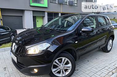 Позашляховик / Кросовер Nissan Qashqai 2010 в 