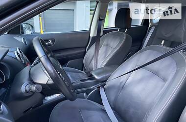 Позашляховик / Кросовер Nissan Qashqai 2010 в 