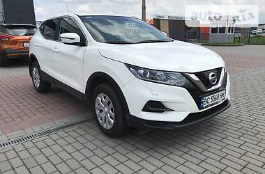 Позашляховик / Кросовер Nissan Qashqai 2017 в Львові