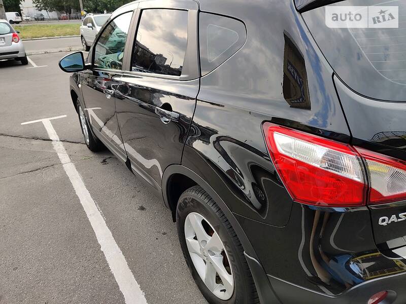 Позашляховик / Кросовер Nissan Qashqai 2013 в Києві