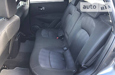 Позашляховик / Кросовер Nissan Qashqai 2013 в 