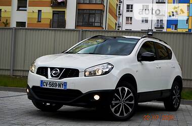 Позашляховик / Кросовер Nissan Qashqai 2014 в 