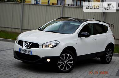 Позашляховик / Кросовер Nissan Qashqai 2014 в 