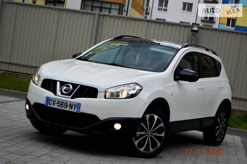 Позашляховик / Кросовер Nissan Qashqai 2014 в 