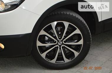 Позашляховик / Кросовер Nissan Qashqai 2014 в 