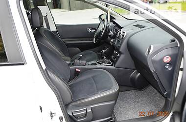 Позашляховик / Кросовер Nissan Qashqai 2014 в 