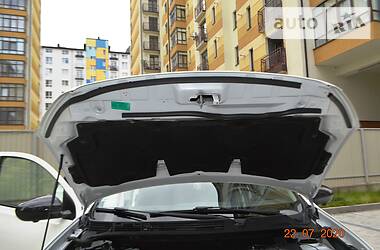 Позашляховик / Кросовер Nissan Qashqai 2014 в 