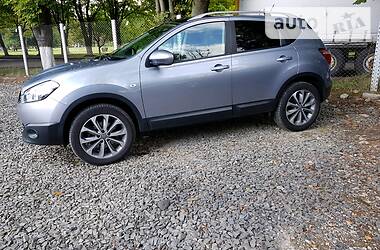 Позашляховик / Кросовер Nissan Qashqai 2010 в 