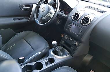 Позашляховик / Кросовер Nissan Qashqai 2010 в 