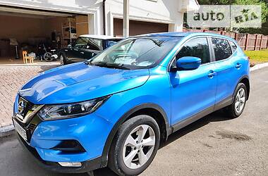 Позашляховик / Кросовер Nissan Qashqai 2017 в 