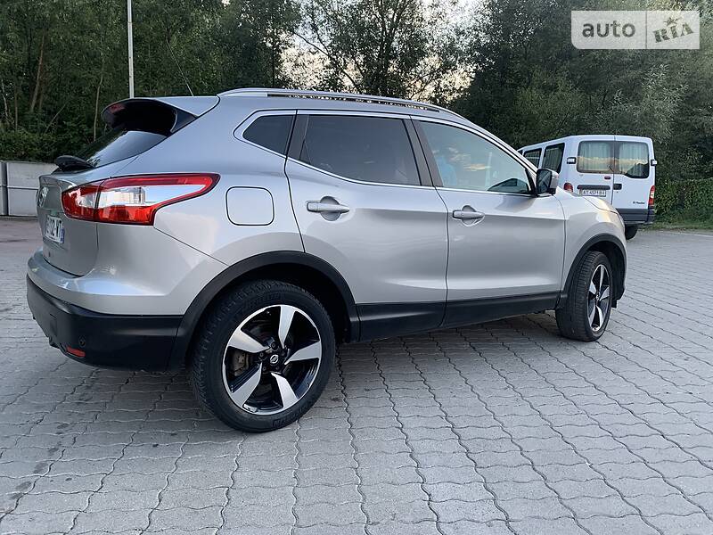 Позашляховик / Кросовер Nissan Qashqai 2017 в Івано-Франківську