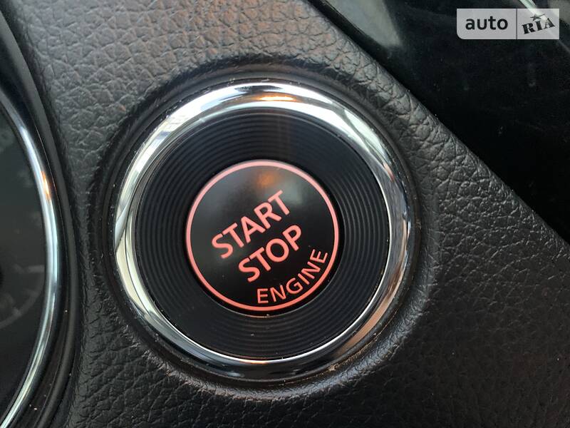 Позашляховик / Кросовер Nissan Qashqai 2017 в Івано-Франківську