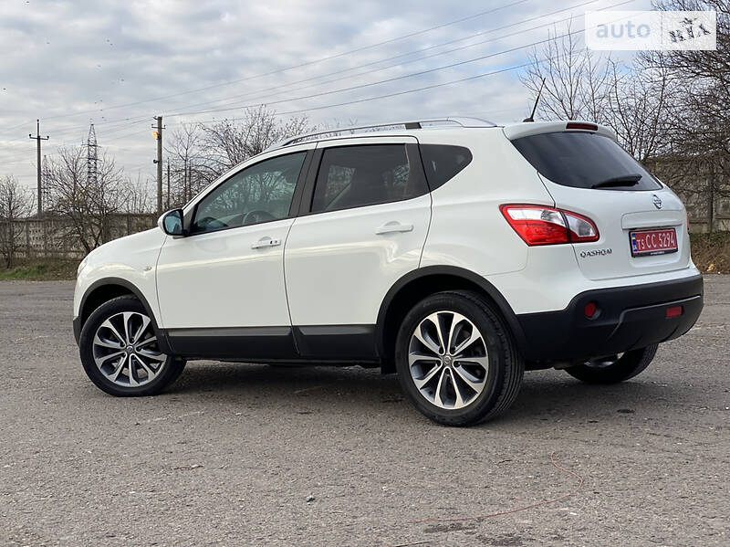 Внедорожник / Кроссовер Nissan Qashqai 2012 в Ровно