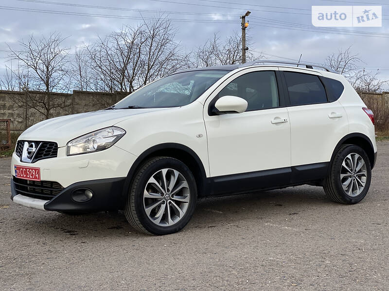 Внедорожник / Кроссовер Nissan Qashqai 2012 в Ровно
