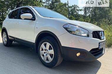 Позашляховик / Кросовер Nissan Qashqai 2012 в Києві