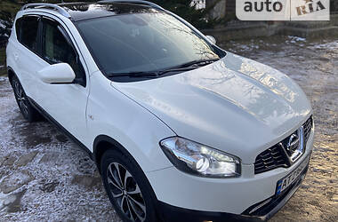 Внедорожник / Кроссовер Nissan Qashqai 2011 в Косове