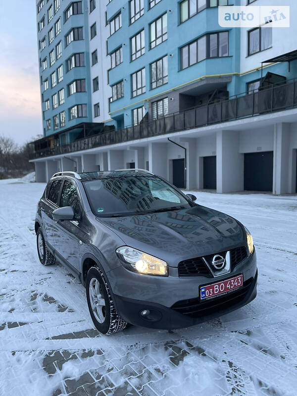 Внедорожник / Кроссовер Nissan Qashqai 2012 в Луцке