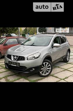 Внедорожник / Кроссовер Nissan Qashqai 2010 в Сарнах