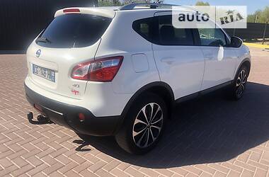 Позашляховик / Кросовер Nissan Qashqai 2012 в Рівному