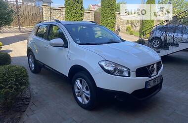 Позашляховик / Кросовер Nissan Qashqai 2011 в Івано-Франківську