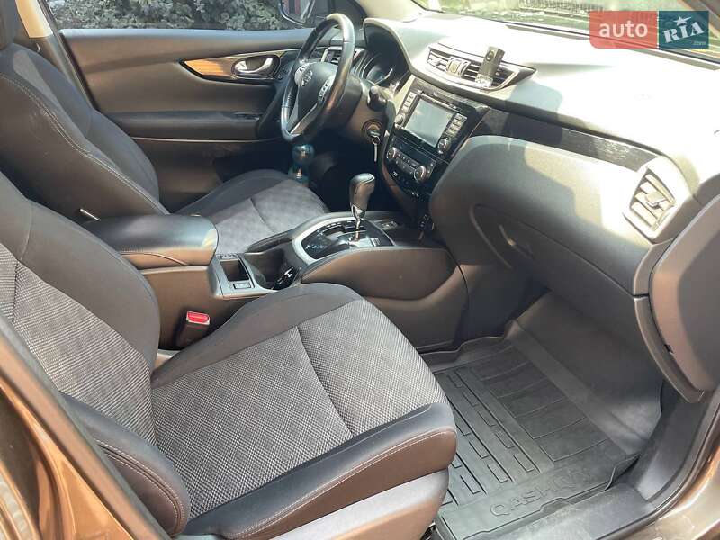 Внедорожник / Кроссовер Nissan Qashqai 2015 в Кропивницком фото 6 Внедорожник / Кроссовер Nissan Qashqai 2015 в Кропивницком