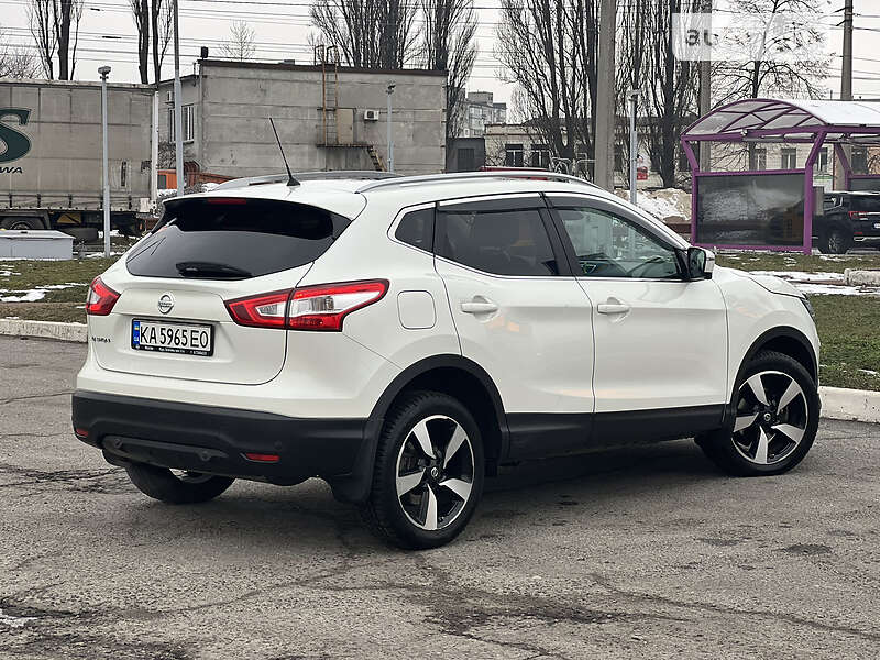 Позашляховик / Кросовер Nissan Qashqai 2016 в Києві