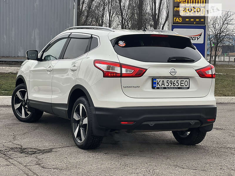 Позашляховик / Кросовер Nissan Qashqai 2016 в Києві