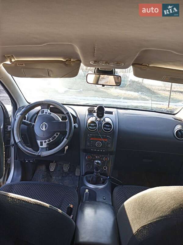 Позашляховик / Кросовер Nissan Qashqai 2008 в Чернівцях