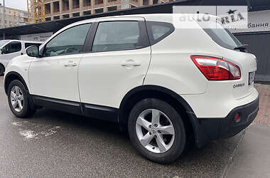 Внедорожник / Кроссовер Nissan Qashqai 2012 в Киеве