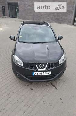 Внедорожник / Кроссовер Nissan Qashqai 2010 в 