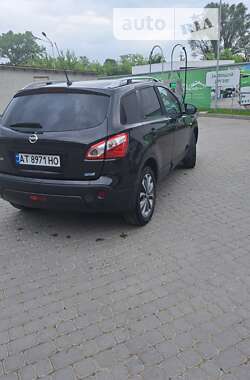 Внедорожник / Кроссовер Nissan Qashqai 2010 в 